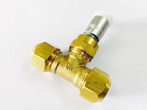 [37]  Copper Tee ( Copper to Pb connector) 15mm